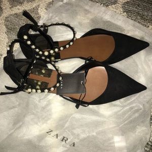 Zara D’orasy Flats w Faux Pearl Ankle Strap (38)
